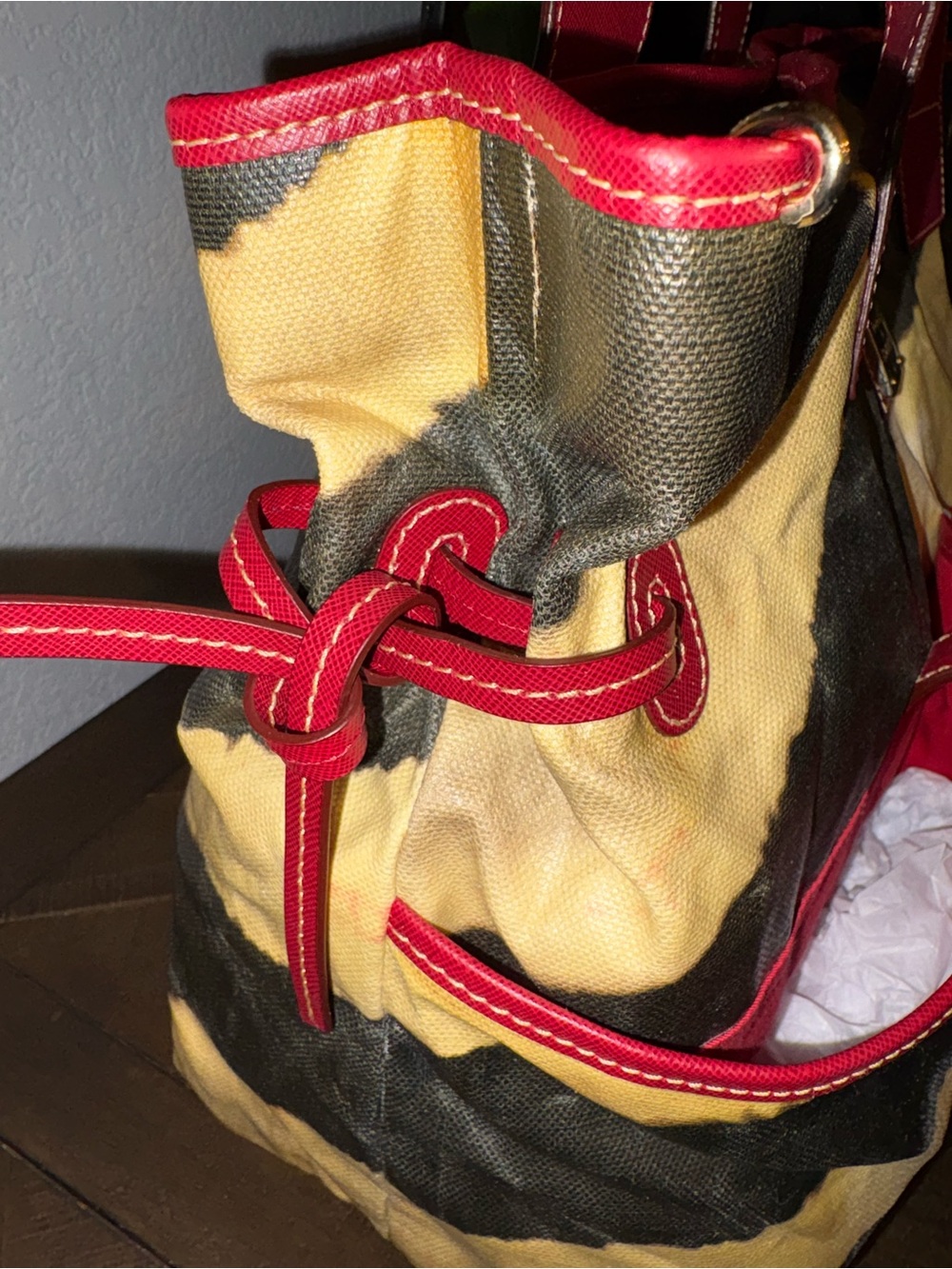 Dooney & Bourke Vintage Zebra Print Large Pocket Tote - Picture 6 of 16